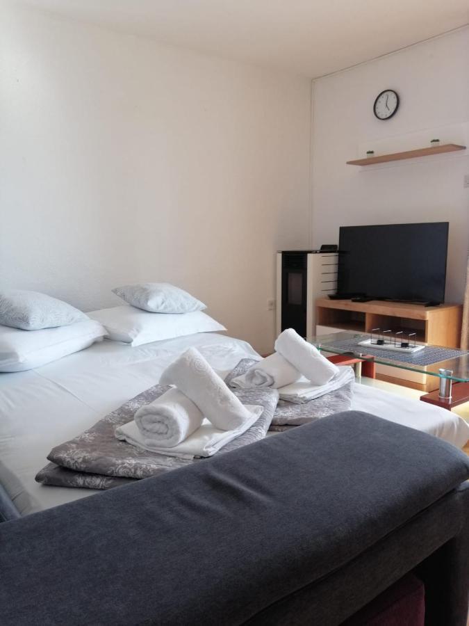 Apartmani Gareljic Podgora Exterior photo